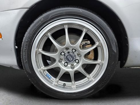 Used 2005 MAZDA MX-5 Miata LS image 10