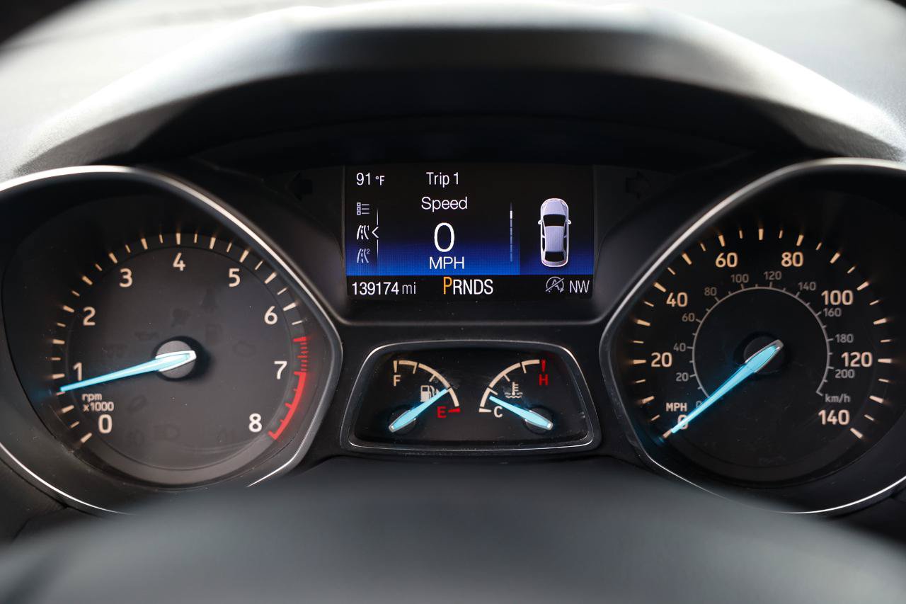 Used 2017 Ford Escape Titanium FWD image 26