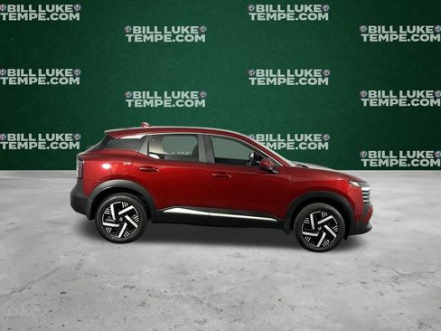 Used 2025 Nissan Kicks SV image 5