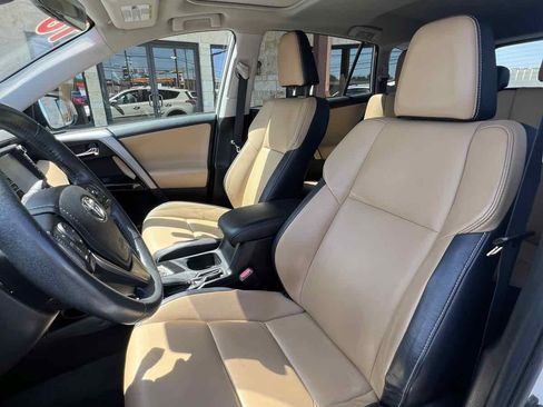Used 2016 Toyota RAV4 Limited FWD image 10