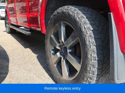 Used 2015 Ford F150 XLT w/ Equipment Group 302A Luxury AWD/4WD image 12