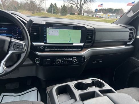 Used 2025 Chevrolet Silverado 2500 LT w/ Convenience Package AWD/4WD image 29