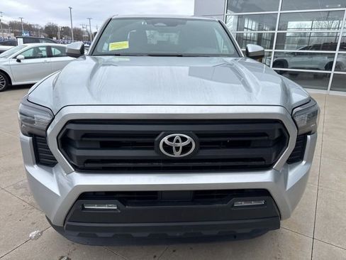 Used 2024 Toyota Tacoma SR5 image 2