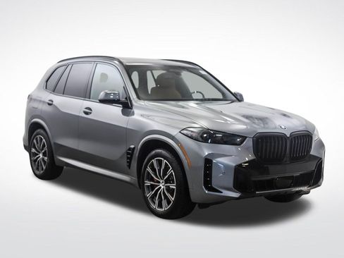 New 2026 BMW X5 xDrive40i w/ M Sport Package AWD/4WD image 7