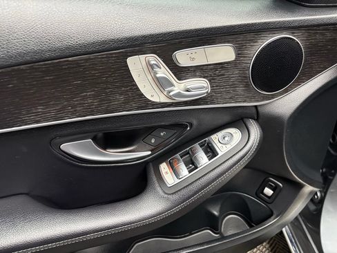 Used 2021 Mercedes-Benz C 300 Sedan image 34