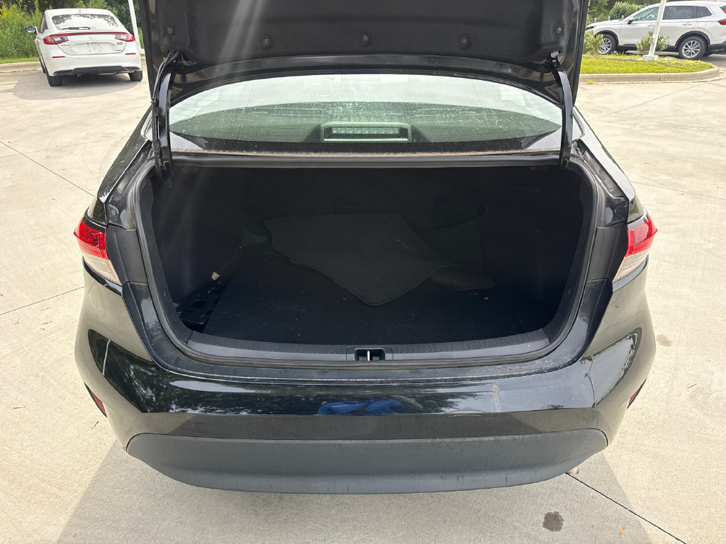 Used 2023 Toyota Corolla LE FWD image 33