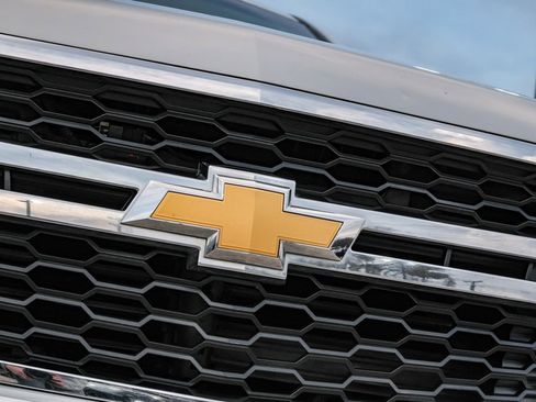 Used 2018 Chevrolet Suburban LT image 51