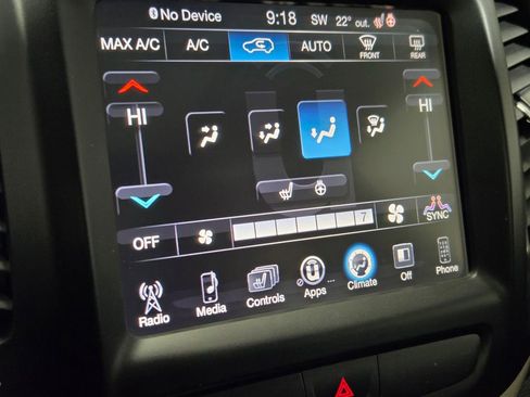 Used 2016 Jeep Cherokee Latitude w/ Comfort/Convenience Group image 4