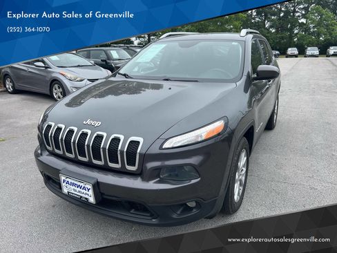 Used 2015 Jeep Cherokee Latitude FWD image 1