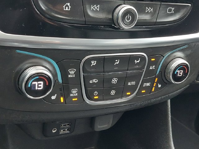 Used 2023 Chevrolet Traverse LT w/ LT Premium Package AWD/4WD image 32