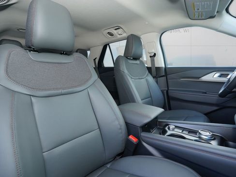 New 2026 Ford Explorer Active w/ Active Comfort Package image 14