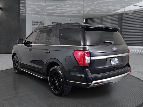 Used 2023 Ford Expedition XLT AWD/4WD image 7