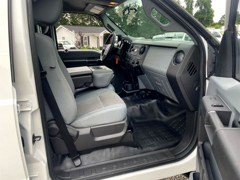 Used 2012 Ford F250 XL w/ PWR Equipment Group image 31