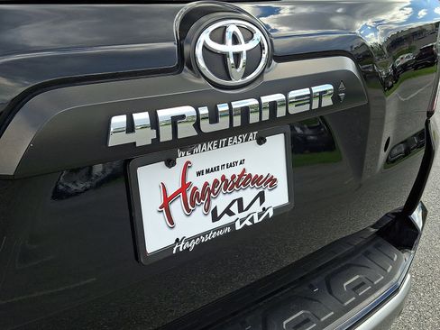 Used 2023 Toyota 4Runner TRD Off-Road Premium w/ Off Road Premium Plus Package AWD/4WD image 34