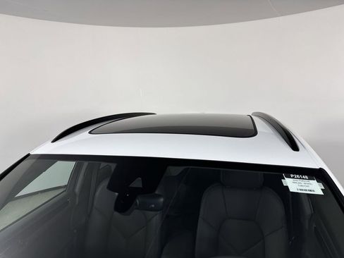 New 2026 Porsche Macan AWD/4WD image 17
