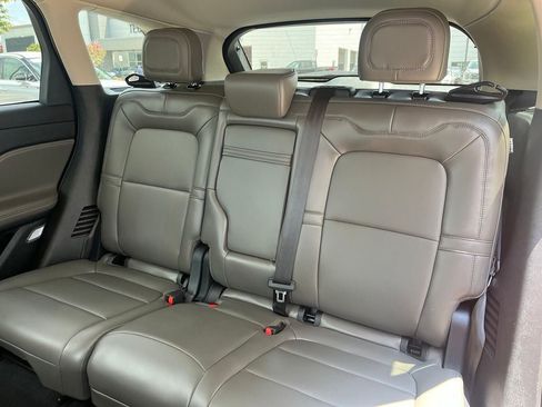 Certified 2025 Lincoln Corsair AWD image 14