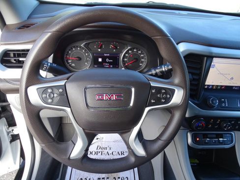 Used 2023 GMC Acadia SLE w/ Infotainment Package image 16