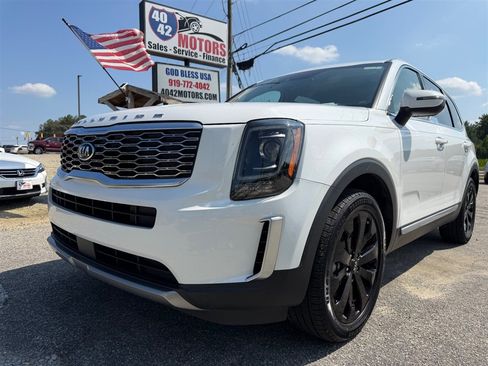 Used 2020 Kia Telluride EX w/ EX Premium Package FWD image 9