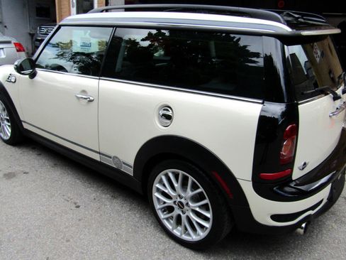 Used 2010 MINI Cooper Clubman S image 3