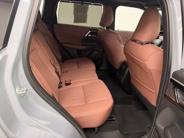 Used 2026 Mitsubishi Outlander SEL AWD/4WD image 23