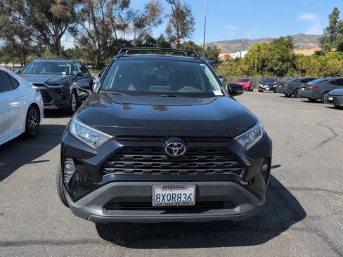 Used 2021 Toyota RAV4 XLE w/ Carpet Mat Package (TMS) FWD image 2