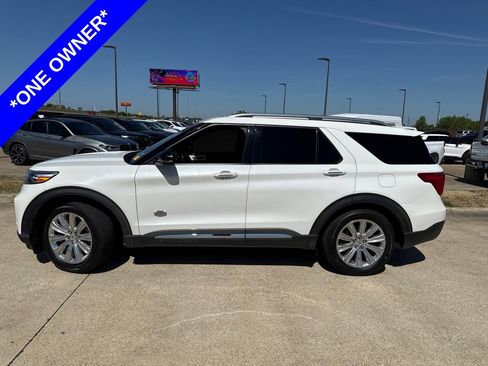 Used 2022 Ford Explorer King Ranch w/ Technology Package RWD image 3