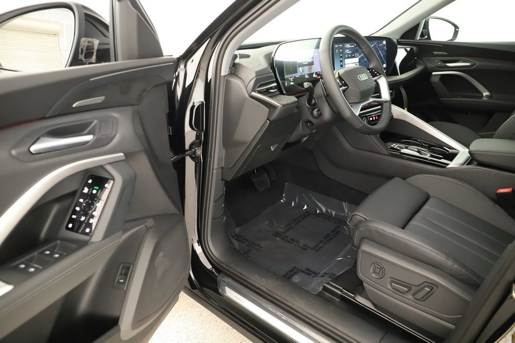 New 2026 Audi Q5 Premium Plus AWD/4WD image 14
