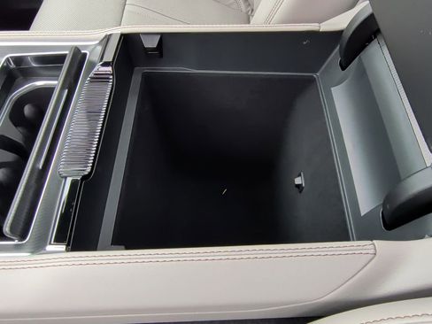 New 2026 Jeep Grand Wagoneer Summit image 41