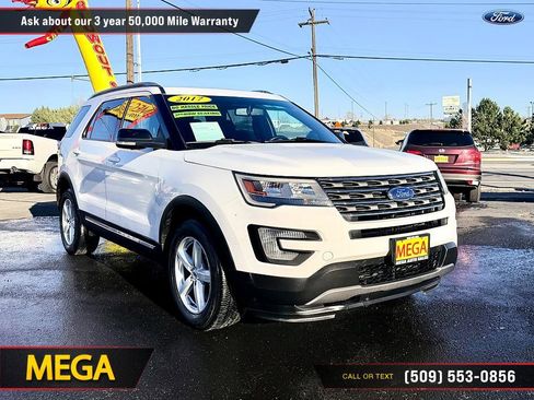 Used 2017 Ford Explorer XLT w/ Equipment Group 201A image 5