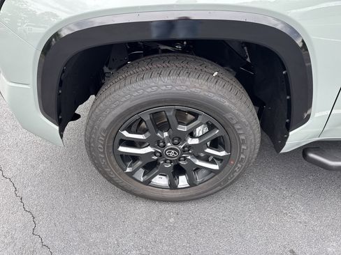 New 2026 Toyota Tundra Platinum AWD/4WD image 9