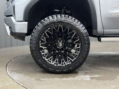 Used 2026 GMC Sierra 1500 Denali w/ Denali Reserve Package image 9