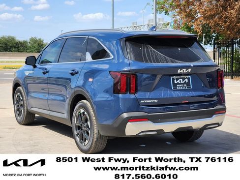 New 2026 Kia Sorento S w/ S Panoramic Sunroof Package FWD image 4