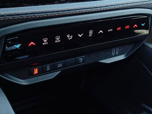 New 2026 Jeep Cherokee Limited AWD/4WD image 22