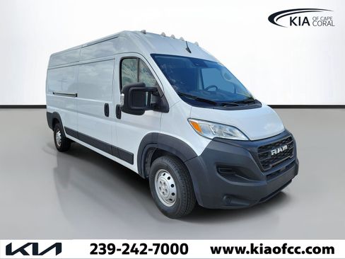Used 2023 RAM ProMaster 2500 FWD image 1