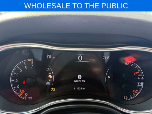 Used 2019 Jeep Grand Cherokee Altitude image 14