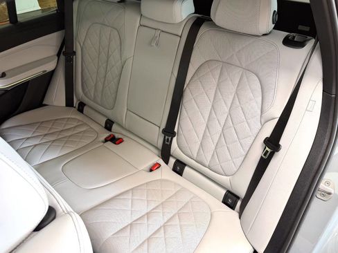 Used 2025 BMW X5 xDrive40i w/ M Sport Package image 62