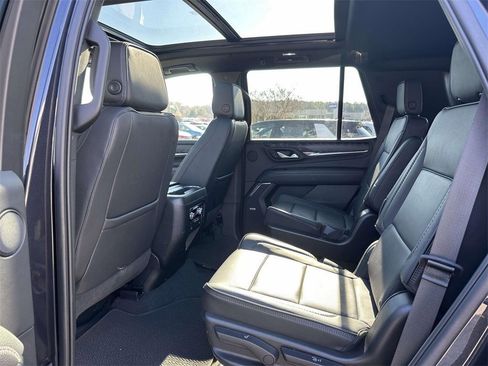 Used 2023 GMC Yukon Denali image 15