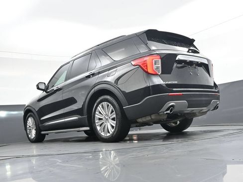 Used 2024 Ford Explorer Limited w/ Limited Technology Package RWD image 46