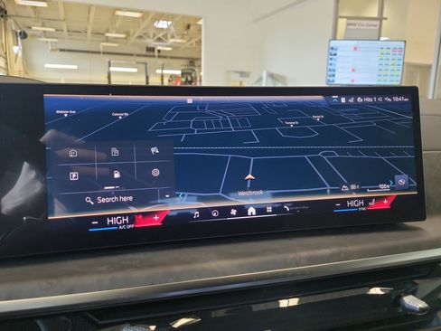 New 2026 BMW X5 xDrive40i w/ Climate Comfort Package image 24