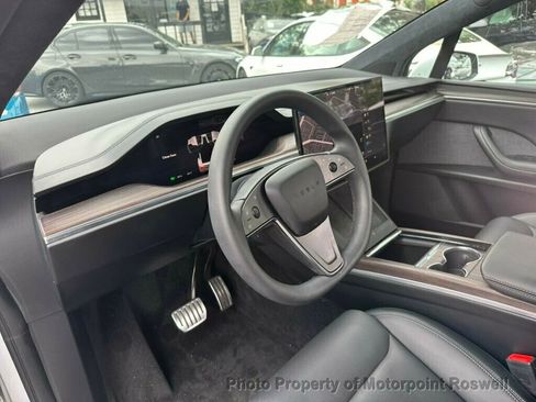 Used 2025 Tesla Model X AWD/4WD image 14