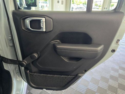 Used 2023 Jeep Wrangler Unlimited Sport AWD/4WD image 38
