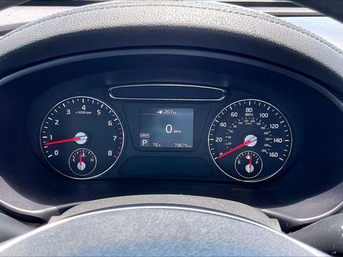 Used 2019 Kia Sorento FWD V6 image 23