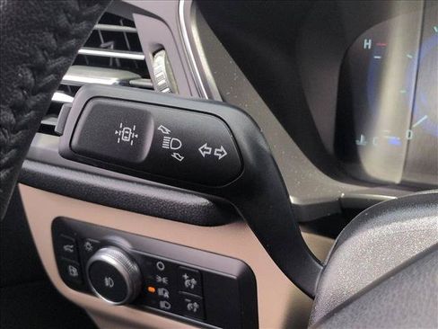 Used 2020 Ford Escape Titanium FWD image 17