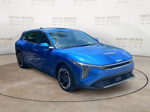 New 2026 Kia K4 EX FWD image 7