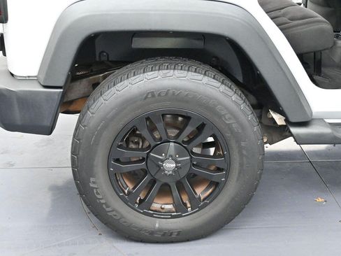 Used 2015 Jeep Wrangler Unlimited Sport w/ Quick Order Package 24S AWD/4WD image 29