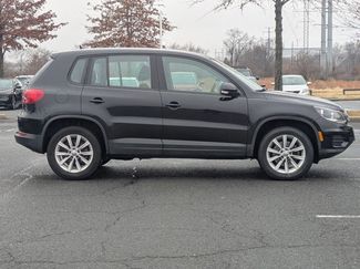 Used 2017 Volkswagen Tiguan Limited w/ Alloy Wheels Package video 4
