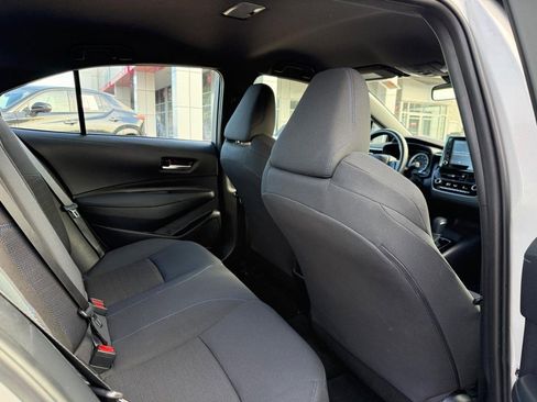 Certified 2022 Toyota Corolla SE w/ Carpet Mat Package (TMS) image 11