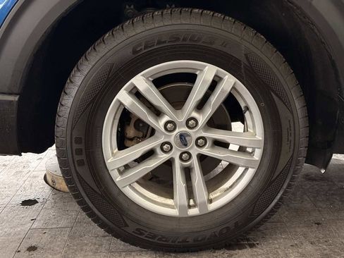 Used 2021 Ford Explorer XLT w/ Equipment Group 202A image 35