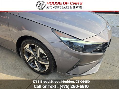 Used 2023 Hyundai Elantra SEL w/ Convenience Package FWD image 11