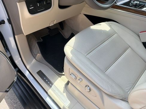 Certified 2026 Cadillac Escalade Platinum Sport w/ LPO, ONYX Package AWD/4WD image 21